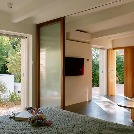 Kipos Mon Repos Apartman